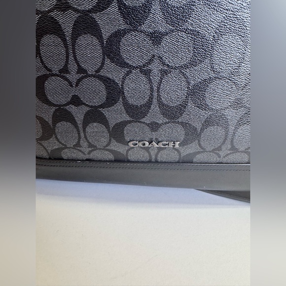 Coach Graham Structured Tote - Picture 8 of 15